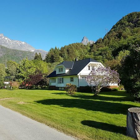 Nora Gard Åndalsnes Exterior foto